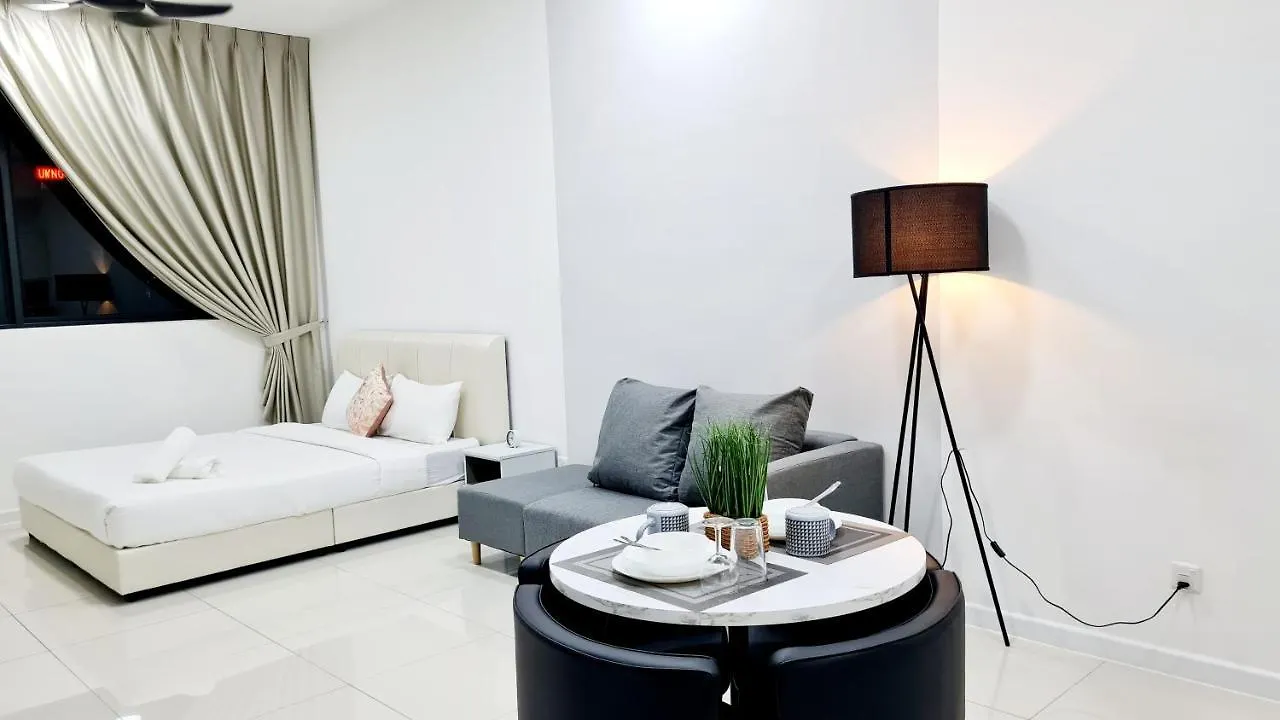 Apartment Chambers Suites Klcc By Moonlight Kuala Lumpur