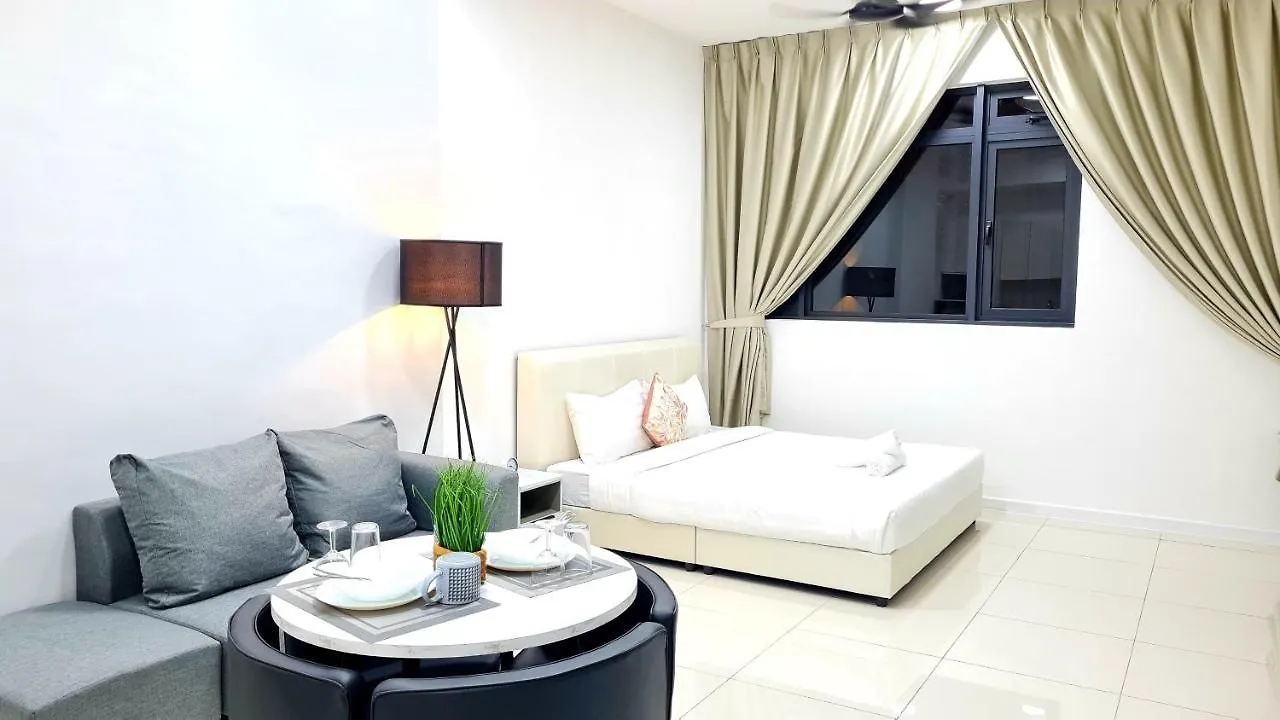 Apartament Chambers Suites Klcc By Moonlight Kuala Lumpur