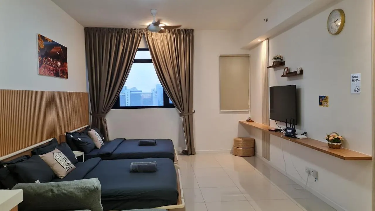 Chambers Suites Klcc By Moonlight Kuala Lumpur Malaysia